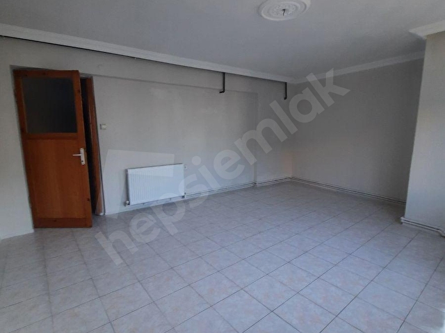 İZMAX-4  DEN GENİŞ METRAJ 5 BALKON ARA KAT FERAH AYDINLIK - Görsel 4