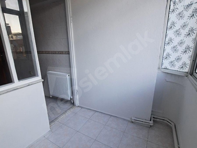 İZMAX-4  DEN GENİŞ METRAJ 5 BALKON ARA KAT FERAH AYDINLIK - Görsel 29