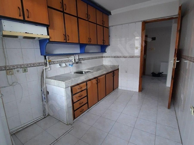 İZMAX-4  DEN GENİŞ METRAJ 5 BALKON ARA KAT FERAH AYDINLIK - Görsel 27