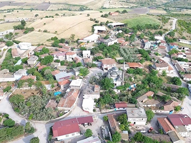 GÖNEN ÜZÜMLÜ’DE 440 m² AVLULU KÖY EVİ VE İMARLI ARSA - Görsel 17