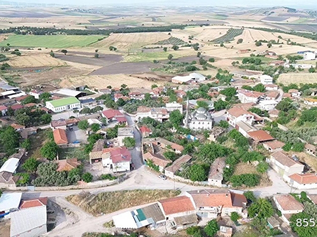GÖNEN ÜZÜMLÜ’DE 440 m² AVLULU KÖY EVİ VE İMARLI ARSA - Görsel 20