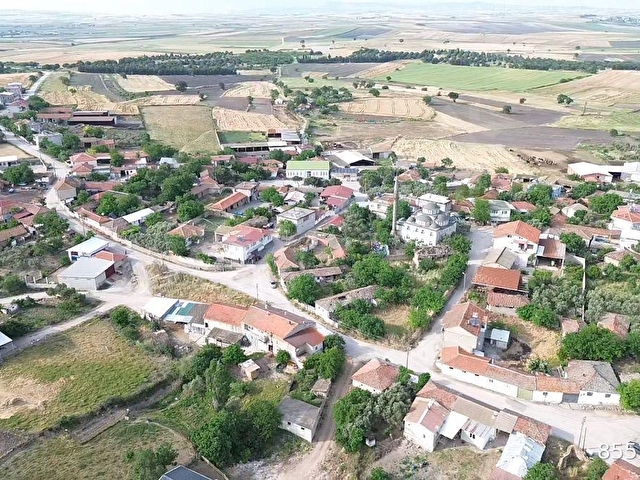 GÖNEN ÜZÜMLÜ’DE 440 m² AVLULU KÖY EVİ VE İMARLI ARSA - Görsel 21