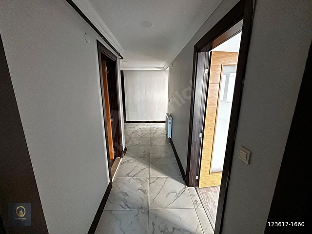 ÖĞERETMENDEN SİTE İÇİ ARA KAT 145m² EBEVEYN BANYOLU FIRSAT 3+1 - Görsel 5