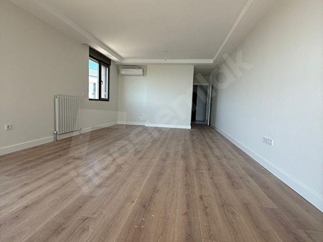 Üsküdar Salacakta Sıfır Binada K.Otoparklı Manzaralı Ara Kat Kiralık Daire - Görsel 9