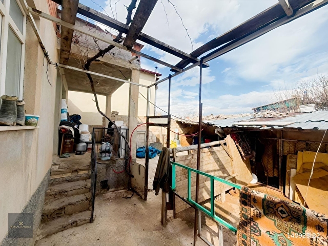 KEMAL KANBERDEN HARMANCIKTA İKİ KATLI BAHÇE EVİ - Görsel 27