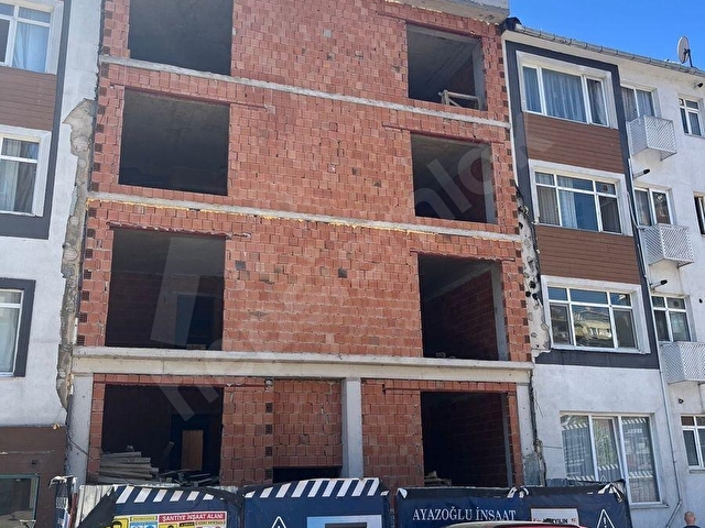 İSTANBUL ÜSKÜDAR ÇAVUŞDERE CADDESİ ÜZERİNDE YENİ BİNA BAHÇEKATI 2+1 NET 60 M2 SATILIK DAİRE - Görsel 3