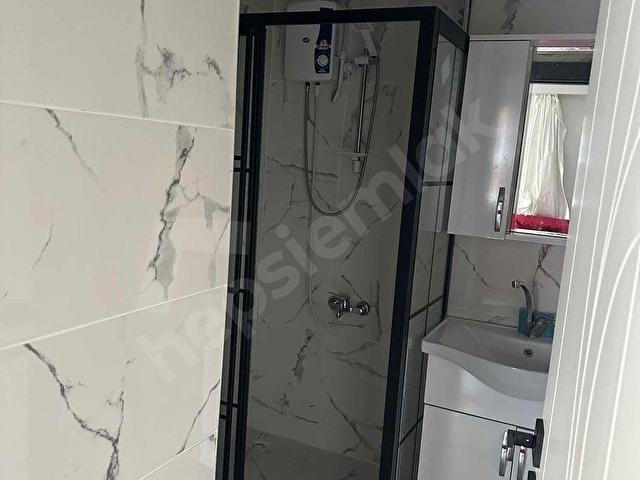 DONATILI SİTEDE FULL EŞYALI A DAİRE - Görsel 2