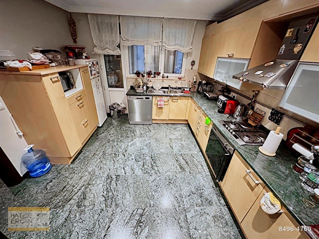 TEŞVİKİYE MAHALLESİ POYRACIK SOKAKTA KİRALIK 3+1 DAİRE - Görsel 13