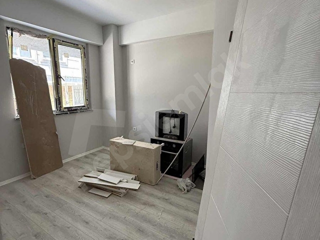 ADİL MAHALLESİNDE MERKEZİ KONUMDA GÖRMEYE DEĞER DAİRE - Görsel 23