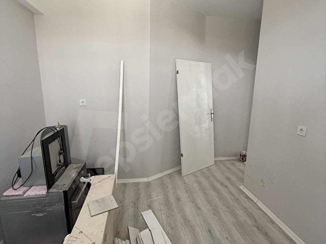 ADİL MAHALLESİNDE MERKEZİ KONUMDA GÖRMEYE DEĞER DAİRE - Görsel 24