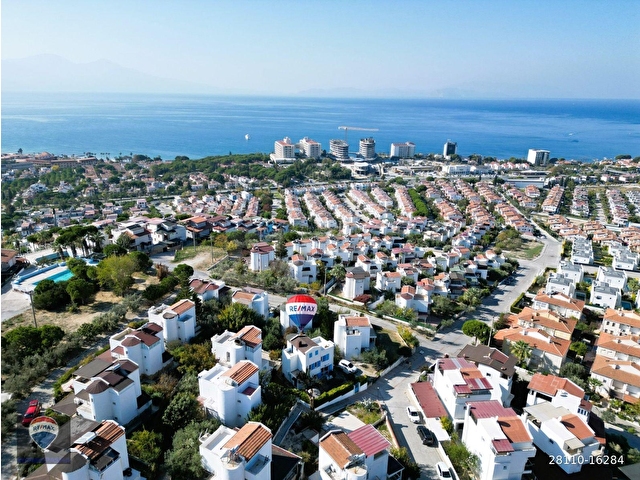 Deniz Manzaralı Bahçeli Doğalgazlı 3+1 Satılık Müstakil Villa - Görsel 3