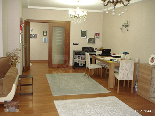 **ŞAHİN EMLAKTAN 4+1 EVETTE RESİDENCE,BAKIMLI,GİRİŞ KAT,GÜVENLİKLİ SİTEDE** - Görsel 6