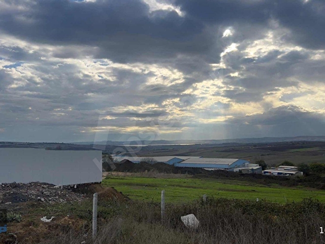 HADIMKÖY HASTANE MAHALLESİ 252M TEK TAPU İMARLI ARSA + İŞ YERİ - Görsel 6