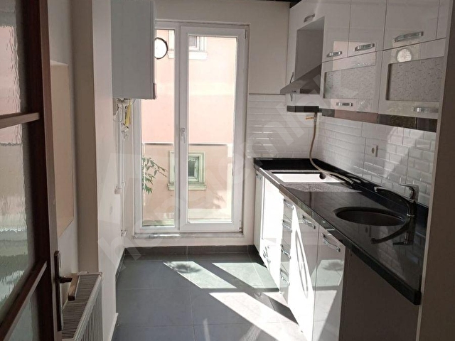 MAK YAPIDAN  AVCILAR  OSMANPAŞA CAD ÜZERİNDE SATILIK 2+1.1 KAT 7 YILLIK DAİRE - Görsel 5