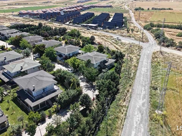 SİLİVRİ BALABANDA HAVUZLU SİTE İÇİNDE 300 m² 4+1 MÜSTAKİL VİLLA - Görsel 7