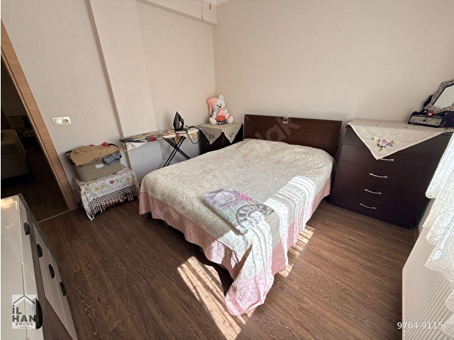 İzmir in Gözdesi Urla Bademler de 1350 m2 Müstakil Arsası İçerisin de 12 Yıllık  Müstakil Ev - Görsel 19
