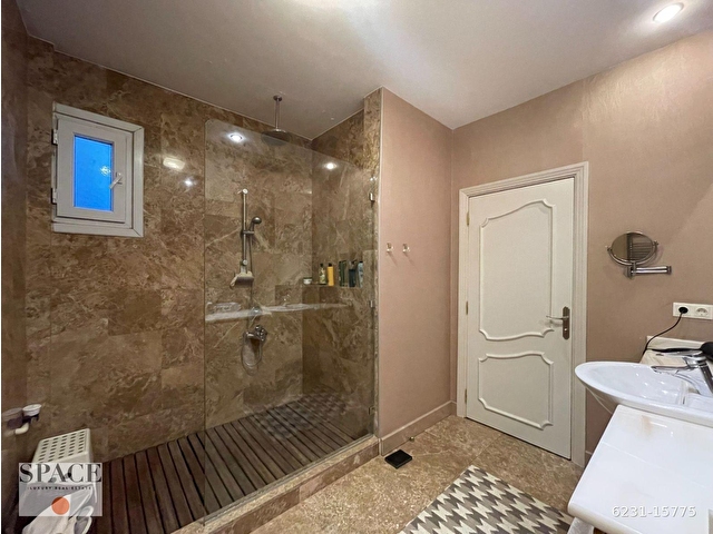 Nişantaşında Satılık Deniz Manzaralı Dubleks Daire