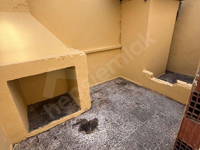 SALİHLİ ERDEM EMLAKTAN TURAN CADDESİ ÜZERİ SATILIK 3+1 DAİRE - Görsel 9