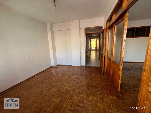 SALİHLİ ERDEM EMLAKTAN TURAN CADDESİ ÜZERİ SATILIK 3+1 DAİRE - Görsel 4