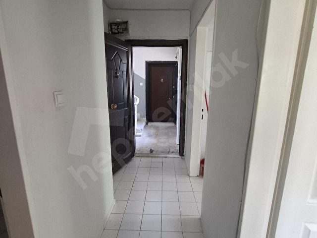 BORNOVA EVKA4 KİRALIK DAİRE