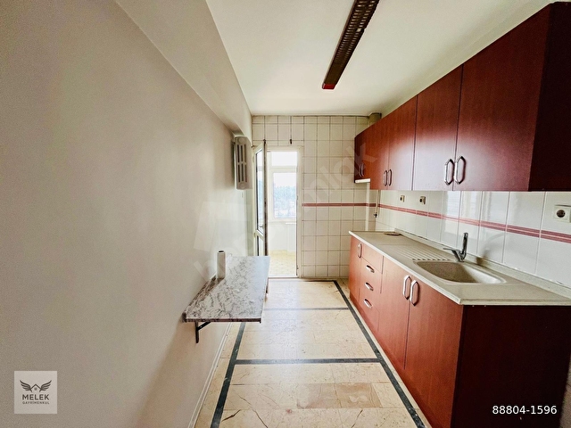 Bayar Caddesi Ege Yıldız İş Merkezinde Arakat 3+1 Ofis&Büro - Görsel 6
