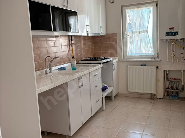 HADIMKÖY KİPTAŞ-1 SİTESİNDE SATILIK İÇİ YENİLENMİŞ TEMİZ DAİRE - Görsel 3