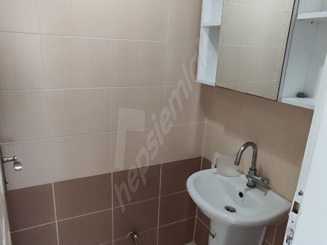 HADIMKÖY KİPTAŞ-1 SİTESİNDE SATILIK İÇİ YENİLENMİŞ TEMİZ DAİRE - Görsel 24