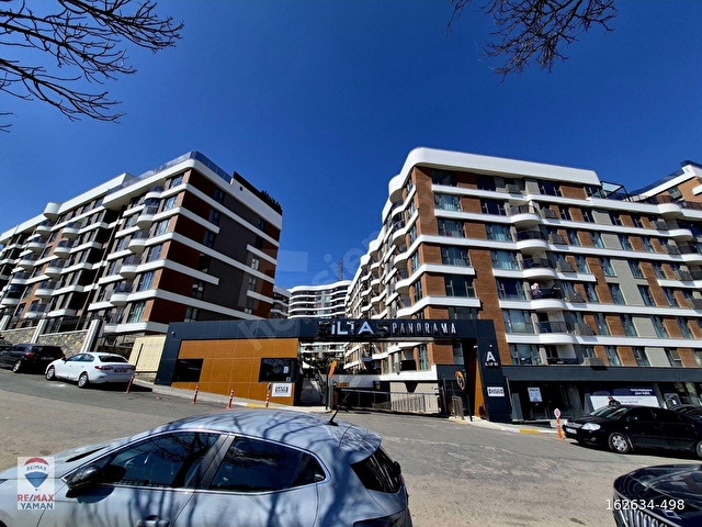 Siltaş Panorama sitesi 3+1 satılık deniz cepheli geniş boş daire