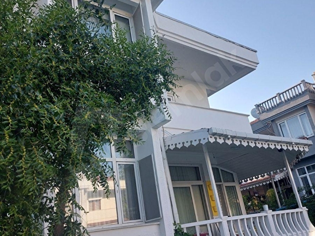 GÜZELCEDE HAVUZLU SİTE İÇİNDE,FULL EŞYALI 5+1 KİRALIK - Görsel 15