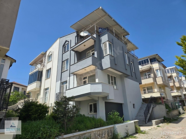 Zenithden Kuva-i Milliyede Satılık 5+1 Villa - Kapalı Otoparklı