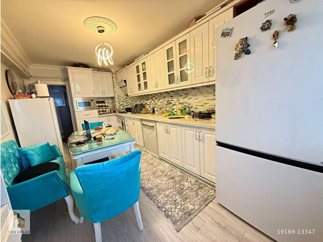 !!! LİZBON CADDESİ ÜZERİNDE 3+1 ÇİFT BANYOLU  LÜX YAPILI SATILIK DAİRE - Görsel 3