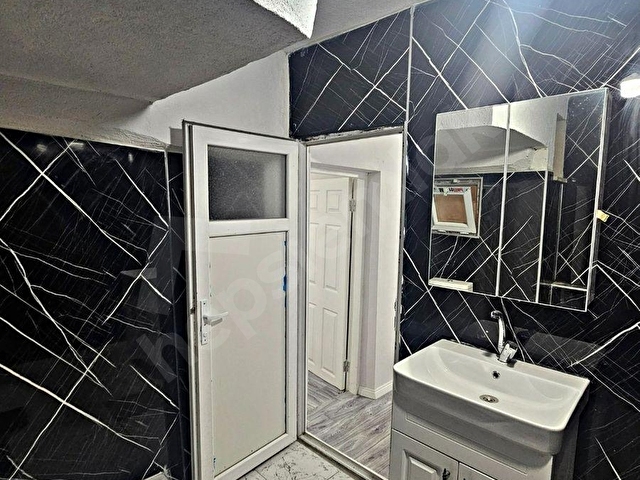 İZMİT 28 HAZİRAN MAH.DE İÇİ KOMPLE YENİLENMİŞ SATILIK 2+1 DAİRE - Görsel 24