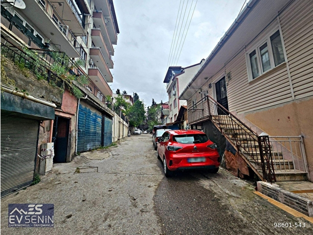İZMİT 28 HAZİRAN MAH.DE İÇİ KOMPLE YENİLENMİŞ SATILIK 2+1 DAİRE