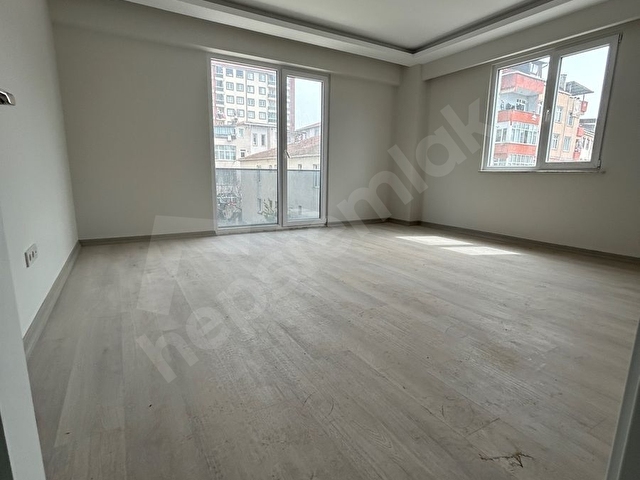 İstanbul Pendik Kavakpınar Misaki milli caddesine yakın 3+1 satılık daire