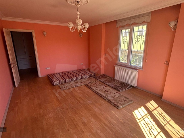 BEYLİKDÜZÜ DEREAĞZINDA 562 M² ARSA İÇİNDE ÖZEL BAHÇELİ MÜSTAKİL - Görsel 20
