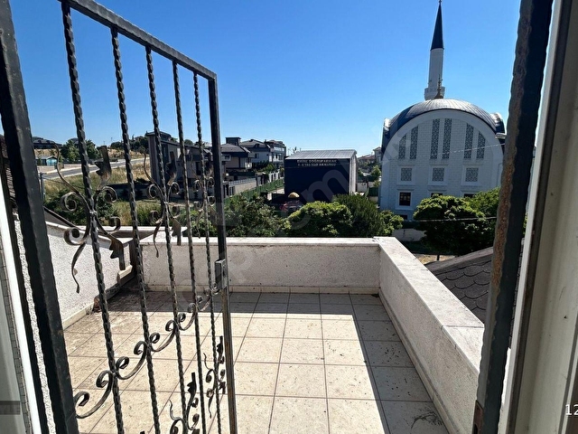 BEYLİKDÜZÜ DEREAĞZINDA 562 M² ARSA İÇİNDE ÖZEL BAHÇELİ MÜSTAKİL - Görsel 29
