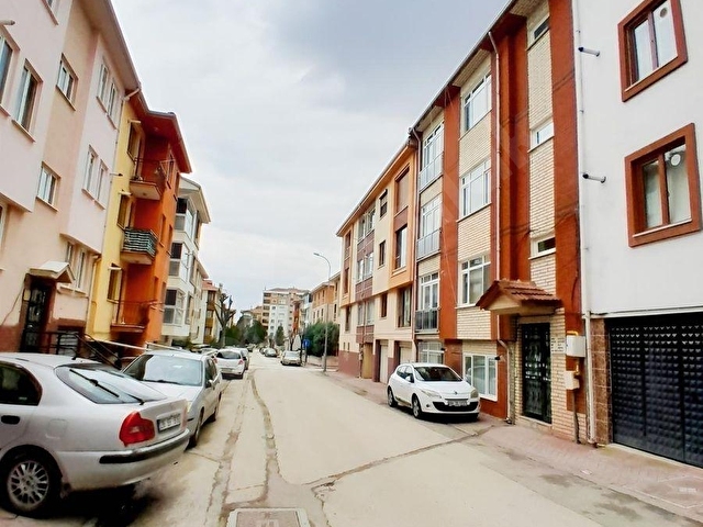 GAYE EMLAKTAN OGÜ YAKINI ARAKAT KİRALIK GENİŞ 1+1 DAİRE - Görsel 2