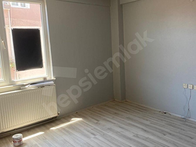 REDSTONE TEKİRDAĞ ÇARŞIDA SATILIK 2+1 KULLANIŞLI DAİRE - Görsel 5