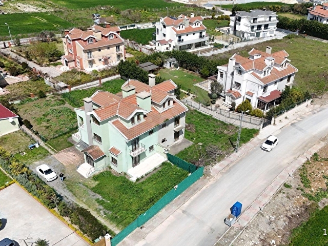 Arnavutköy Haraççı Pegasus Bölgesinde Satılık Villa - Görsel 19