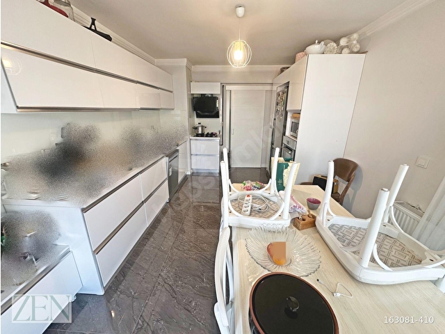 PAMUKLAR KIZILCAHAMAM CADDESİ GİYİNME ODALI TERAS BALKON KÖK TAPU ARA KAT 4+1 - Görsel 4