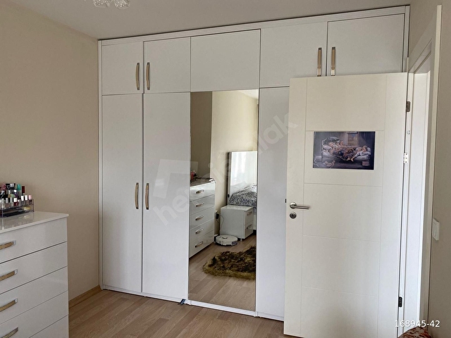 BLUE PLANET SİTESİ HAVUZ CEPHE BALKONLU 1+1,5 DAİRE EŞYALI - Görsel 5