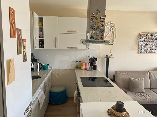 BLUE PLANET SİTESİ HAVUZ CEPHE BALKONLU 1+1,5 DAİRE EŞYALI - Görsel 3