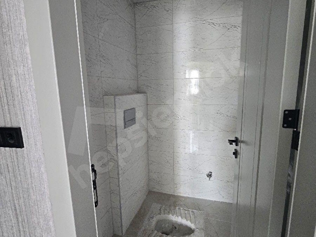 ŞEMİKLER SATILIK DAİRE  YERDEN ISITMALI 2+1 100 M2 3 KAT  ASONSÖRLÜ - Görsel 13
