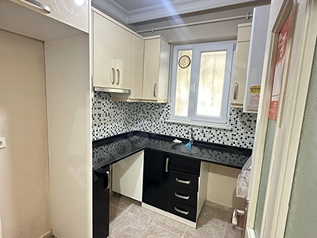 YAZICI EMLAKTAN MAHMUTBEY CADDESİNE YAKIN 2+1 YÜKSEK GİRİŞ DAİRE