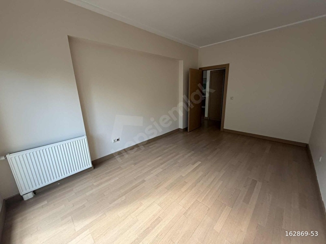 PARKORAN C3 BLOKTA MANZARALI,BALKONLU SATILIK BOŞ 1+1 DAİRE - Görsel 16