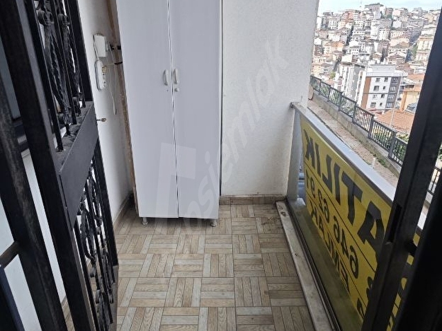 HÜRRİYET MAHALLESİNİN EN PRESTİJLİ BİNASINDA ŞEHİR MANZARALI 2+1 - Görsel 7