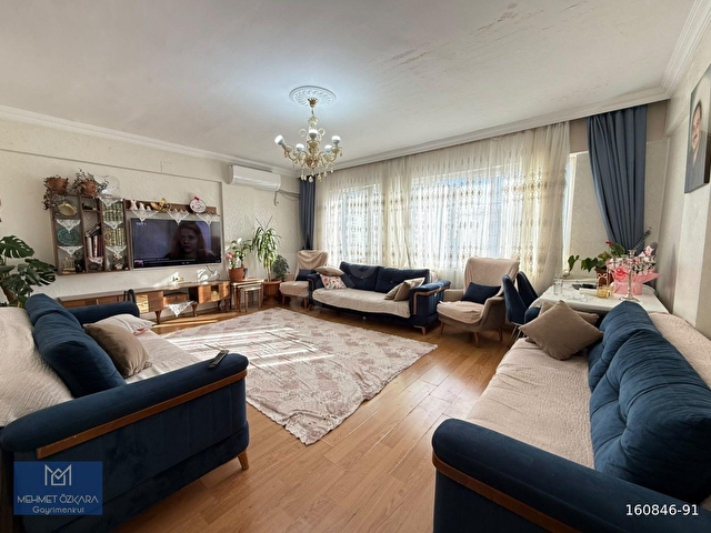 ŞAHİNTEPE DE GÜZEL KONUMDA PARK CEPHELİ 3+1SATILIK DAİRE