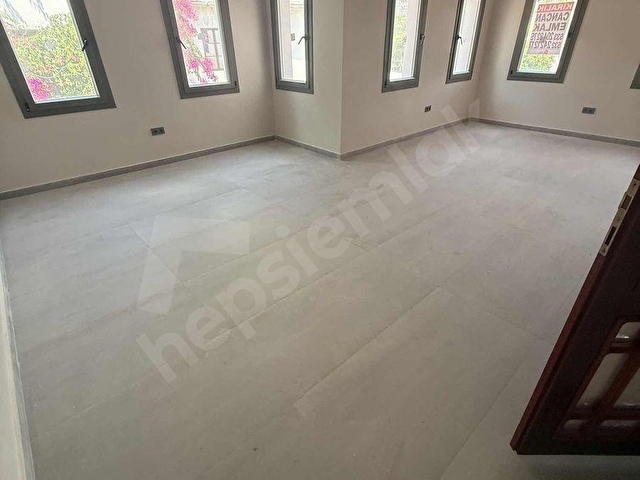 BODRUM MERKEZ MARİNADA 3+1 150 M² YENİLENMİŞ KİRALIK OFİS - Görsel 9