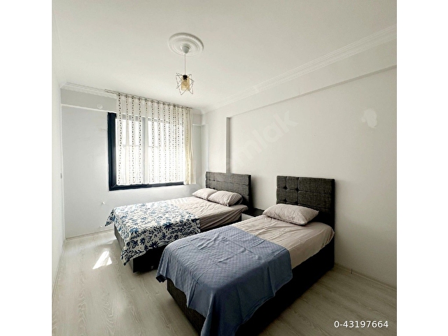 Ayvalık Sarımsaklıda denize sıfır yeni binada full eşyalı daire - Görsel 16