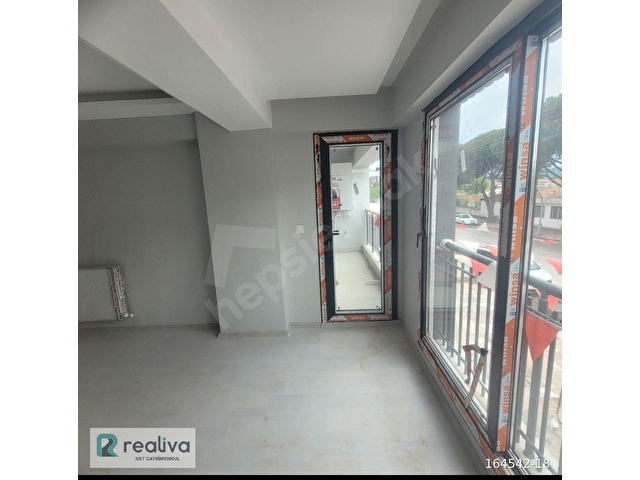REALİVADAN BERGAMADA 2+1 KAPALI MUTFAK KİRALIK DAİRE - Görsel 2